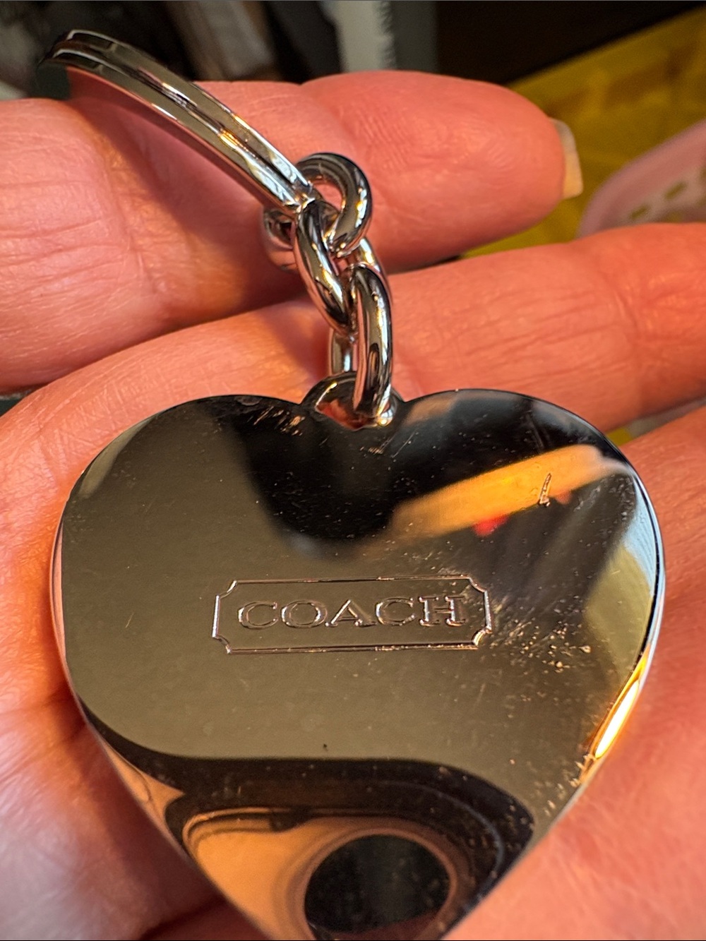 Coach Heart Key Ring with Signature C’s - Picture 7 of 7